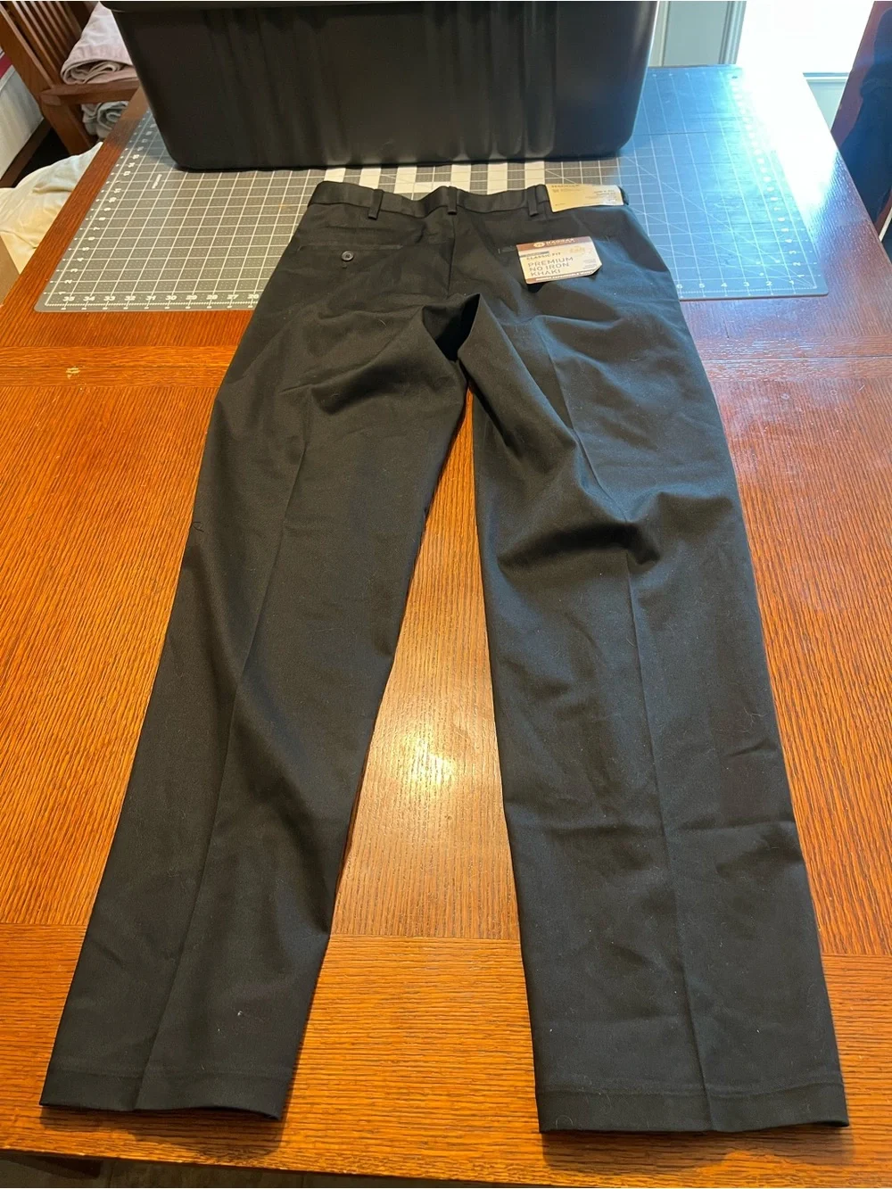 Haggar premium Men's Black Dress Pants - Classic Straight Fit 32x32